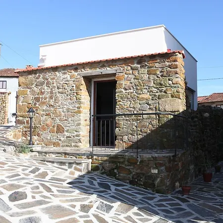 Casa De Santo Antonio * Mortagua